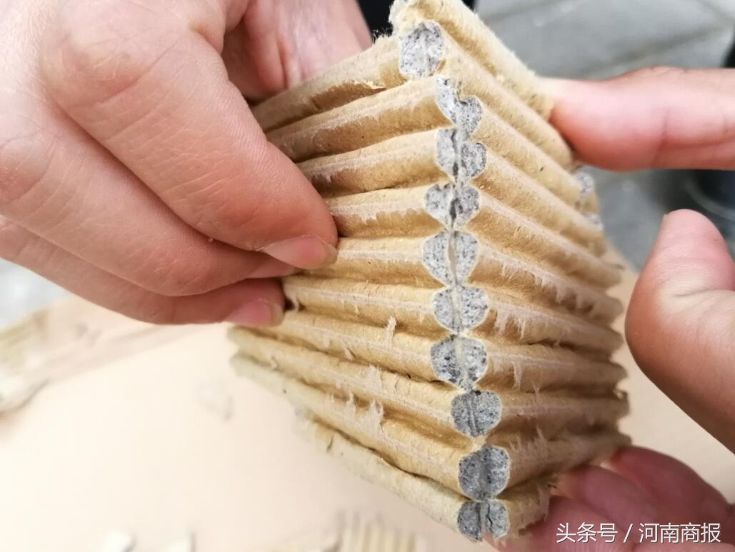 女子买一箱苹果,女子买一袋苹果全坏了