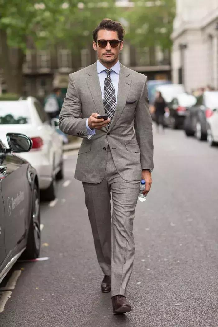 牛津衬衫和牛仔衬衫有什么区别,哪个牌子的牛津衬衫好穿