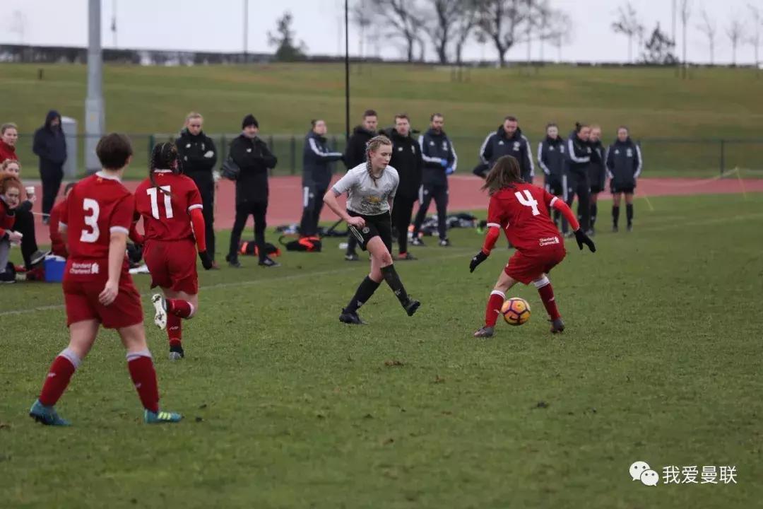 曼联官宣青训小将离队,曼联宣布签下德里赫特