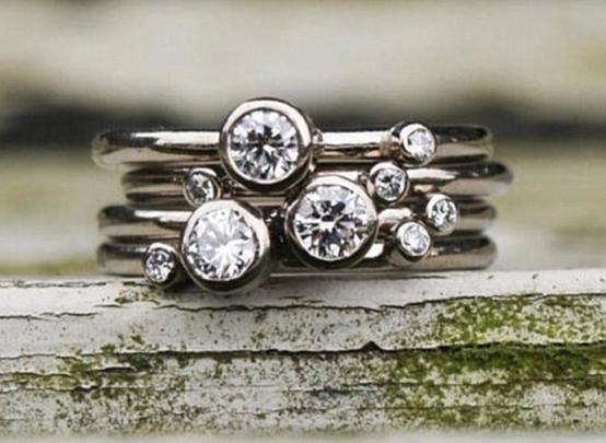 Etsy发布2018年Top婚礼用品趋势预测,斗篷式婚纱最近很火!