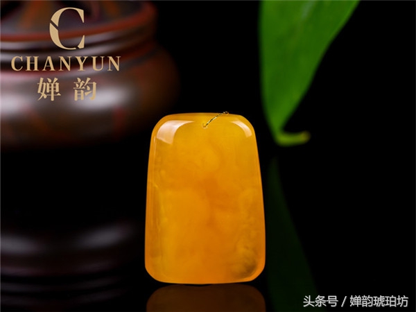 买蜜蜡最不该问的三句话,买蜜蜡需要问商家什么