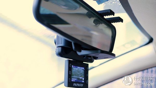 行车记录仪装暗线,行车记录仪专用安装方法