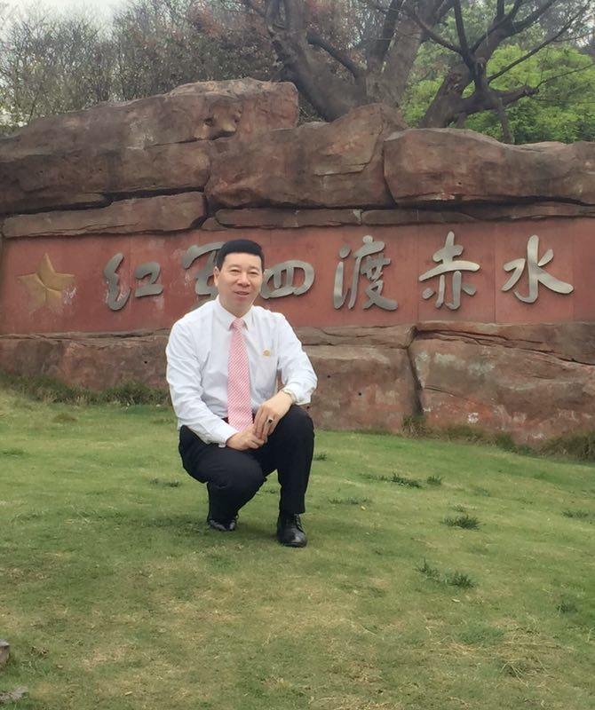 刘瀚锴先生在贵州进行文化艺术交流和参观学习