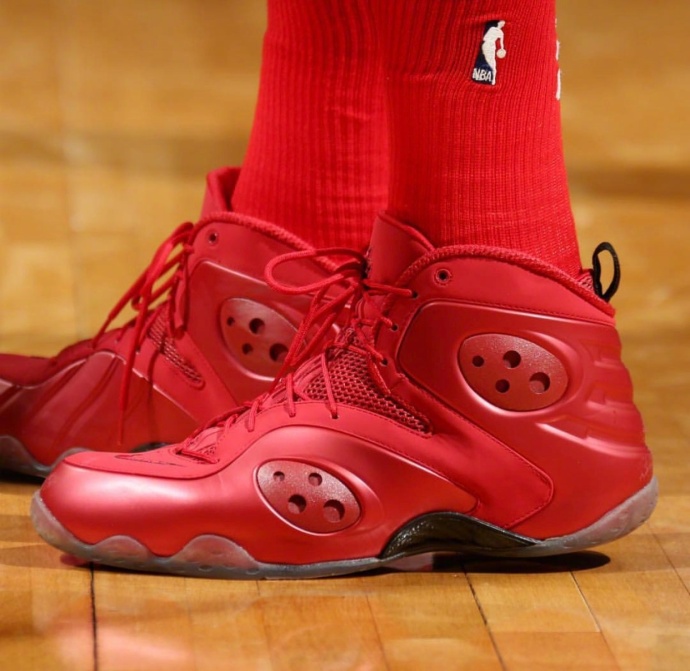 3月24日球鞋精选库里首次上脚五代低帮版球鞋登场