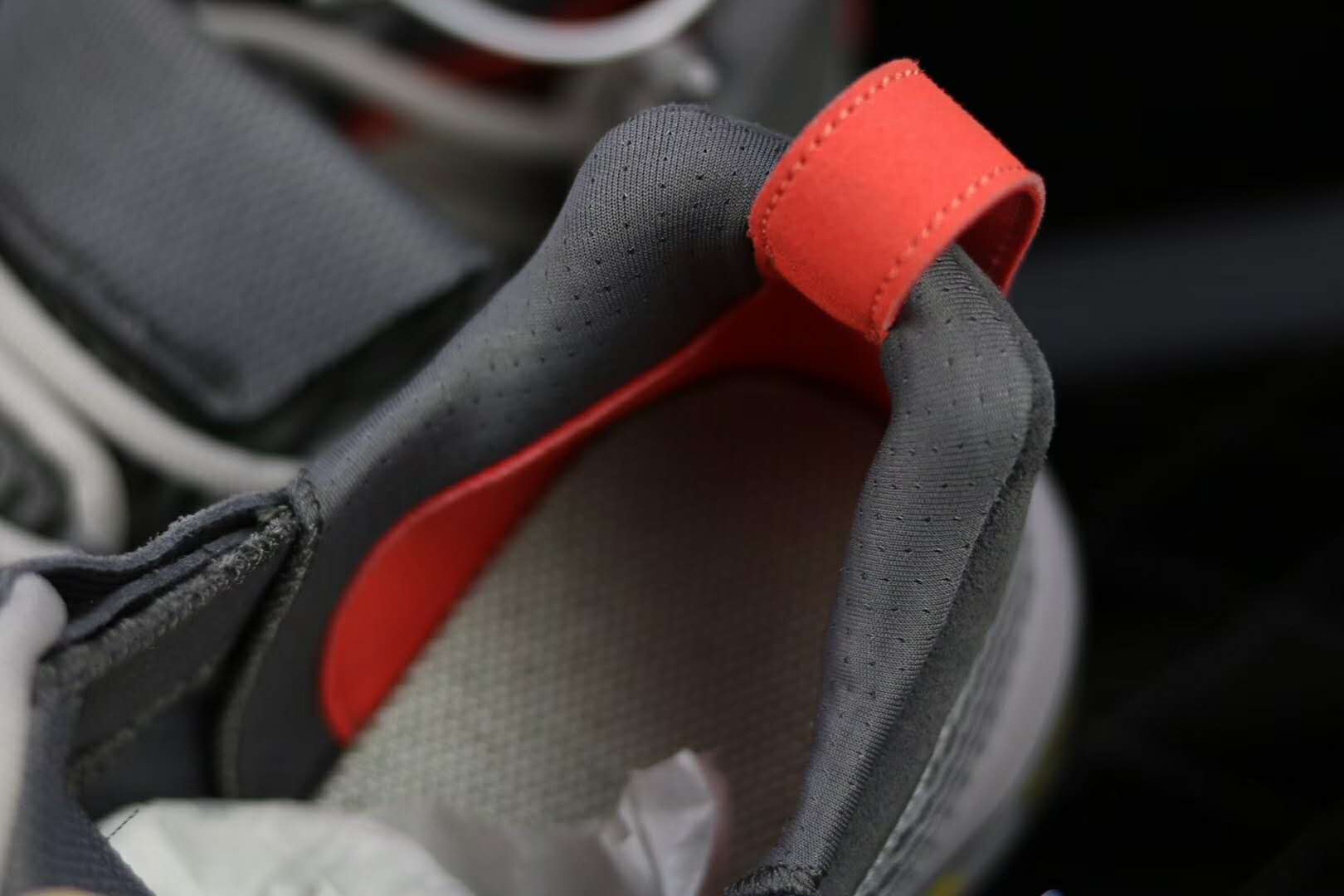 阿迪达斯ultraboostpb运动跑鞋介绍 (adidas阿迪达斯ultraboost 新款跑鞋)