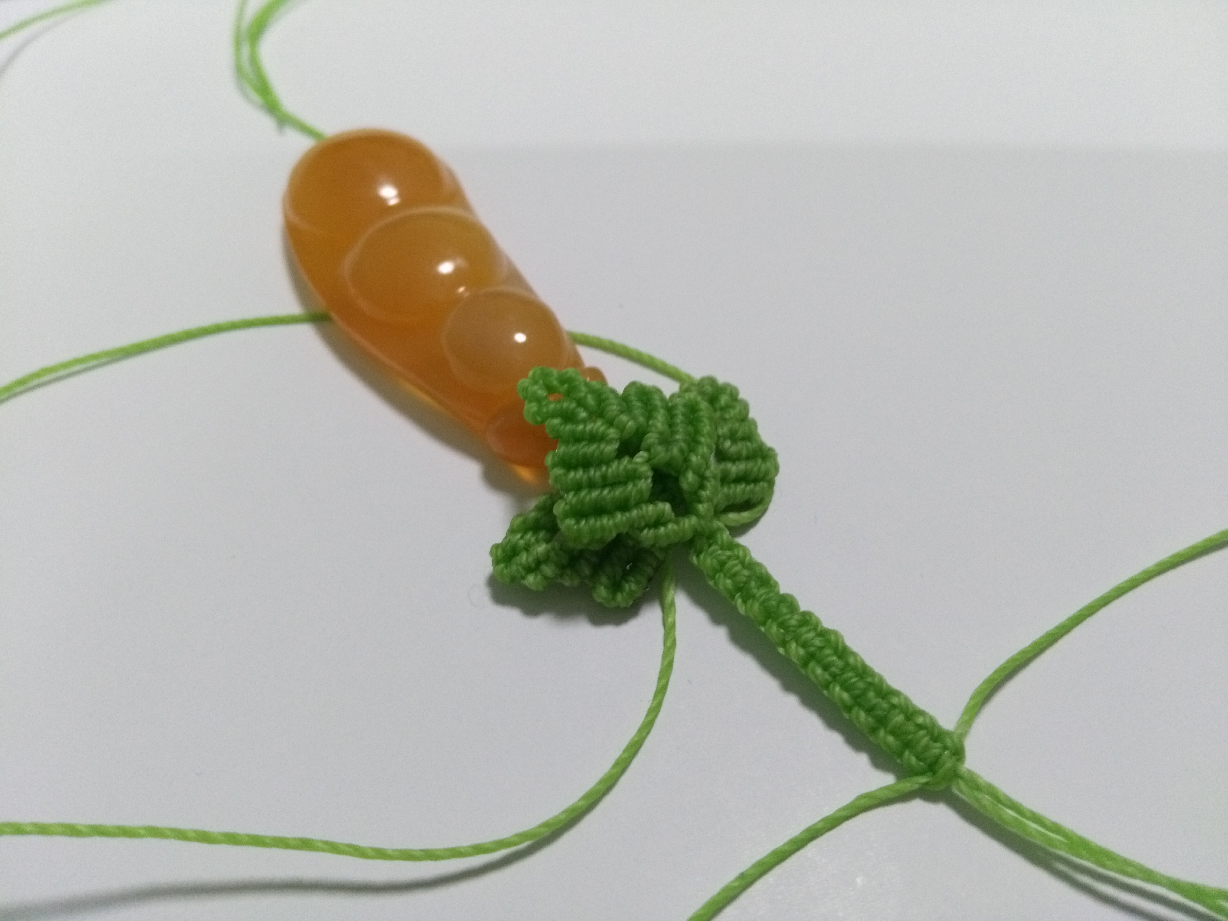 玛瑙豆子编手机吊坠法教程,玉豌豆吊坠怎么编绳