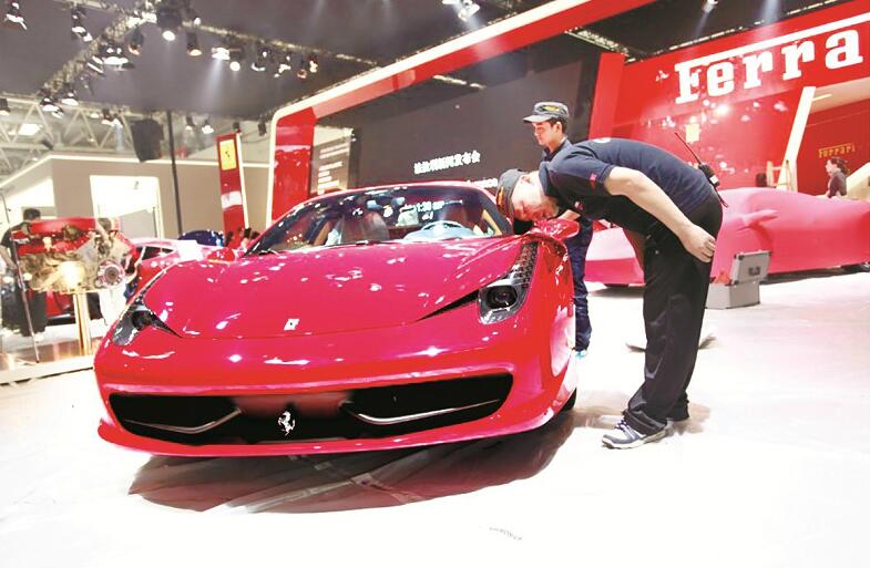 揭秘武汉新兴的跑车租赁市场最贵的一天30万元