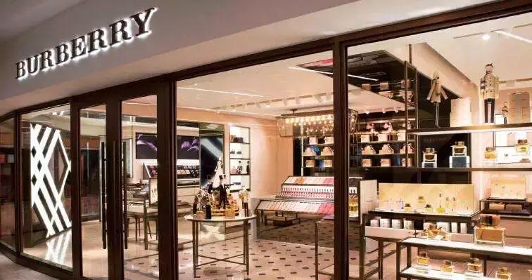 现在年轻人对奢侈品的看法,奢侈品为什么中外态度不同