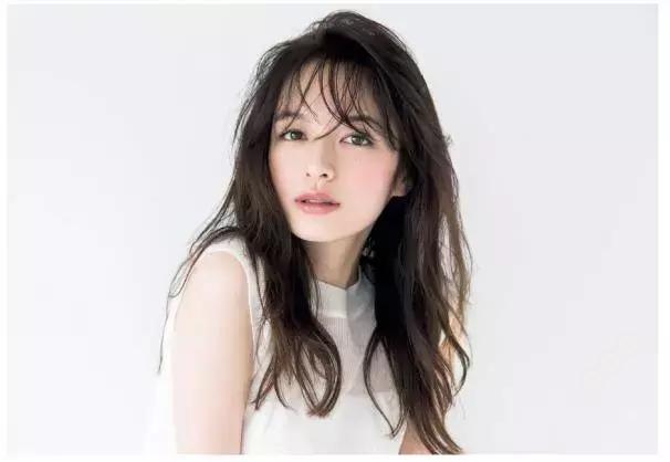 没刘海显凶怎么办,没有刘海尴尬期怎么处理简单好看