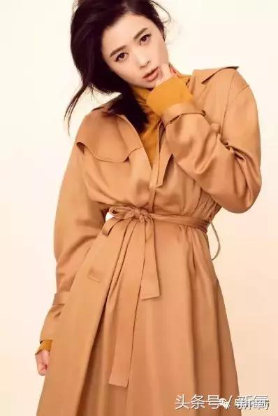 杨幂告诉你：大胸究竟怎样穿才不像巨乳妇女