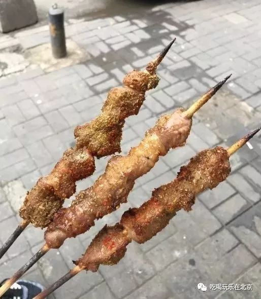 这么low的店，竟然这么多人抢着去吃