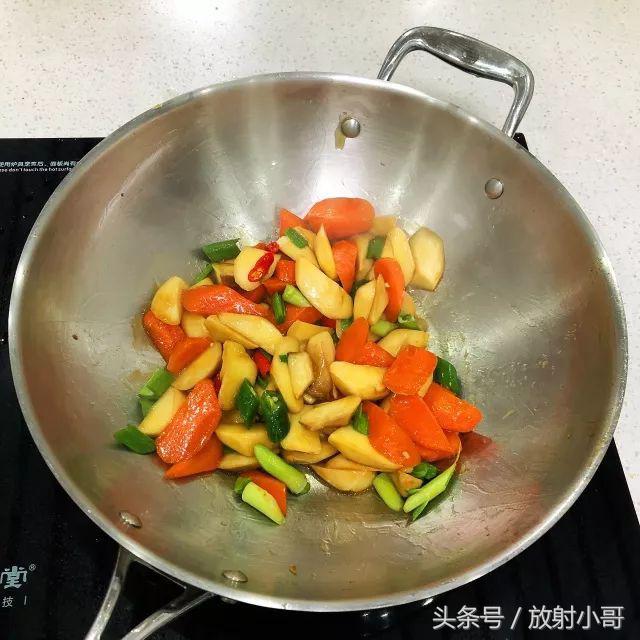 蚝油杏鲍菇不辣不放肉,比肉还香的孜然杏鲍菇