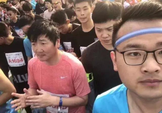 孙楠第十期被淘汰了吗,孙楠歌手节目中退赛