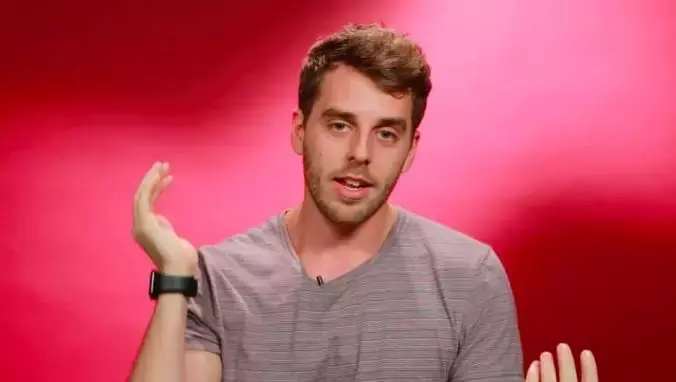 每天100个深蹲臀部变化,每天深蹲100个对臀部下垂效果