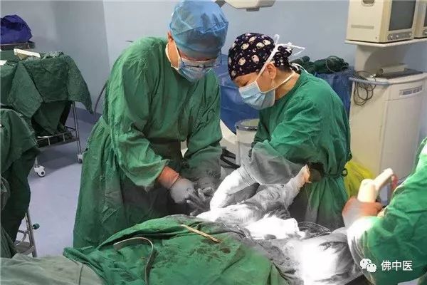 跨市送来2米高感谢信,佛中医管明强博士何以赢赞誉?