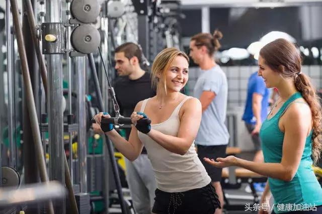 减肥如何保住胸部脂肪不减,减肥不减胸的5个秘诀