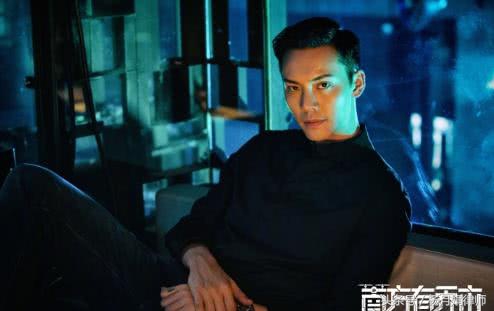 南方有乔木陈伟霆演技进步获好评,南方有乔木陈伟霆翘二郎腿