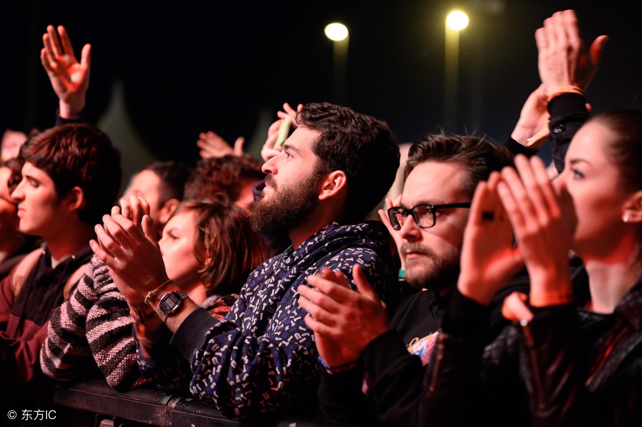青海社火《送早饭》视频,青海正月十五社火表演时间