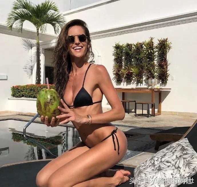 IG海边性感诱惑、刀刀拍摄巴黎欧莱雅广告、AA竟然现身香港丨美图