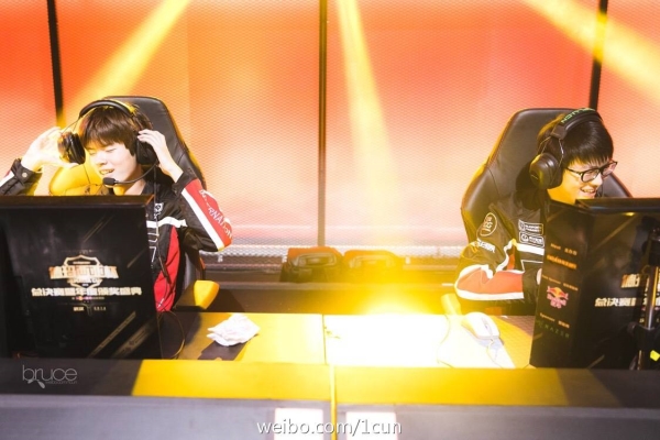 赛场上的最佳拍档五大经典下路组合