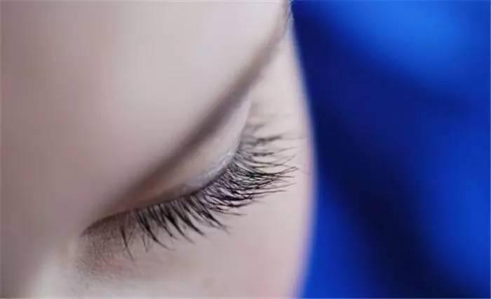 睫毛膏怎么涂好看又自然睫毛长,短睫毛怎么涂睫毛膏技巧