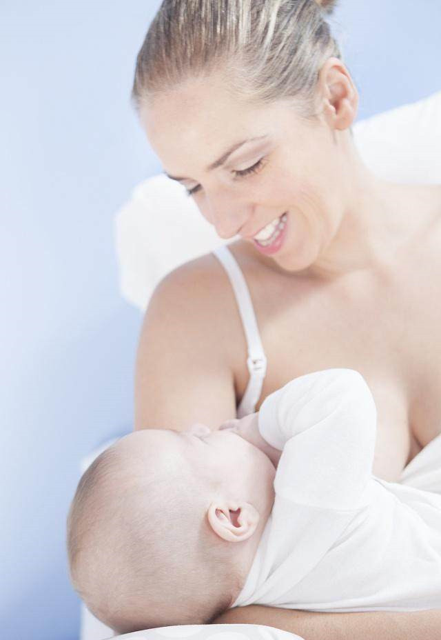 月子里回奶后如何再次泌乳,月子里可以吃芹菜吗下奶还是回奶