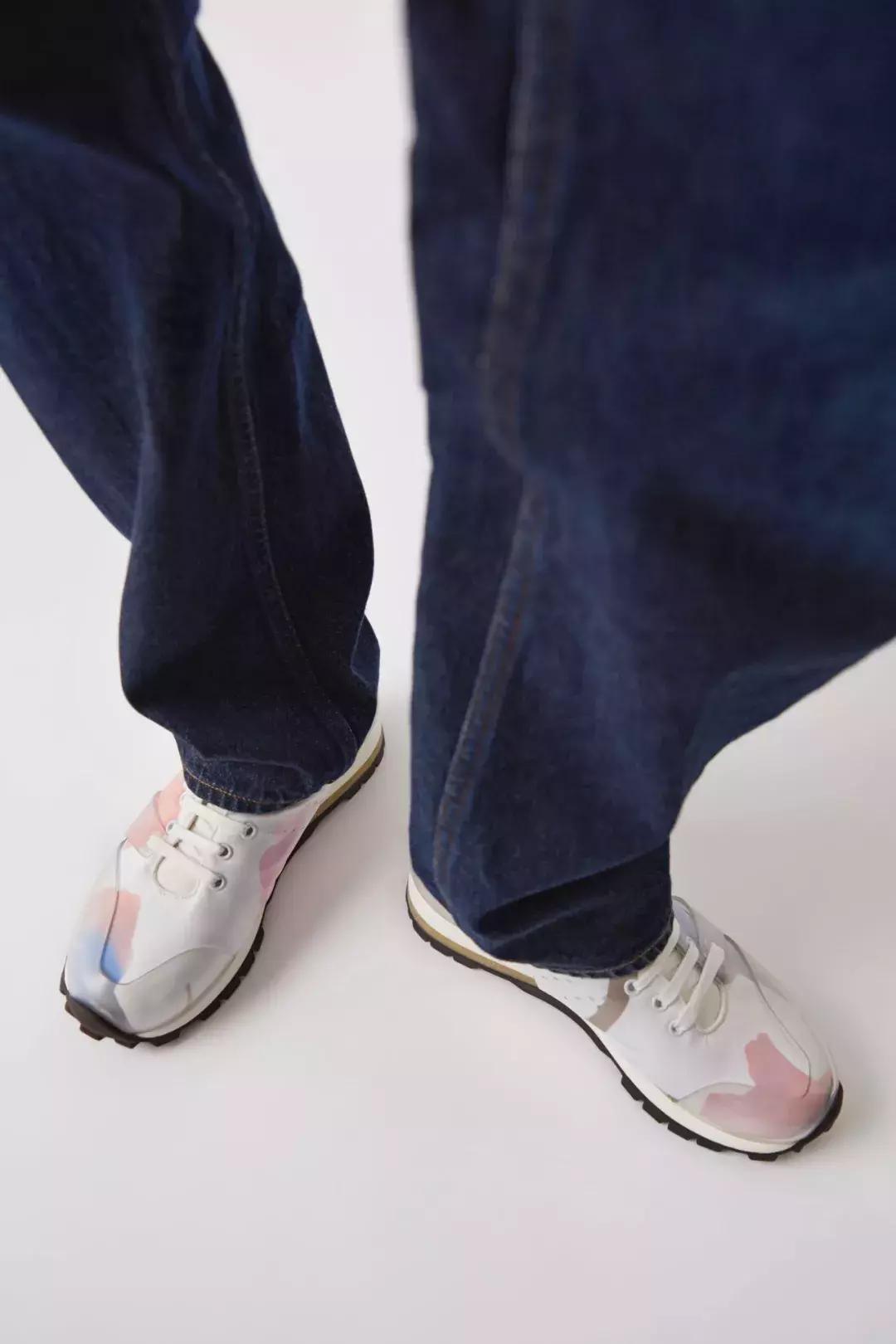 春夏小白鞋新款2022爆款百搭,百搭厚底小白鞋春夏