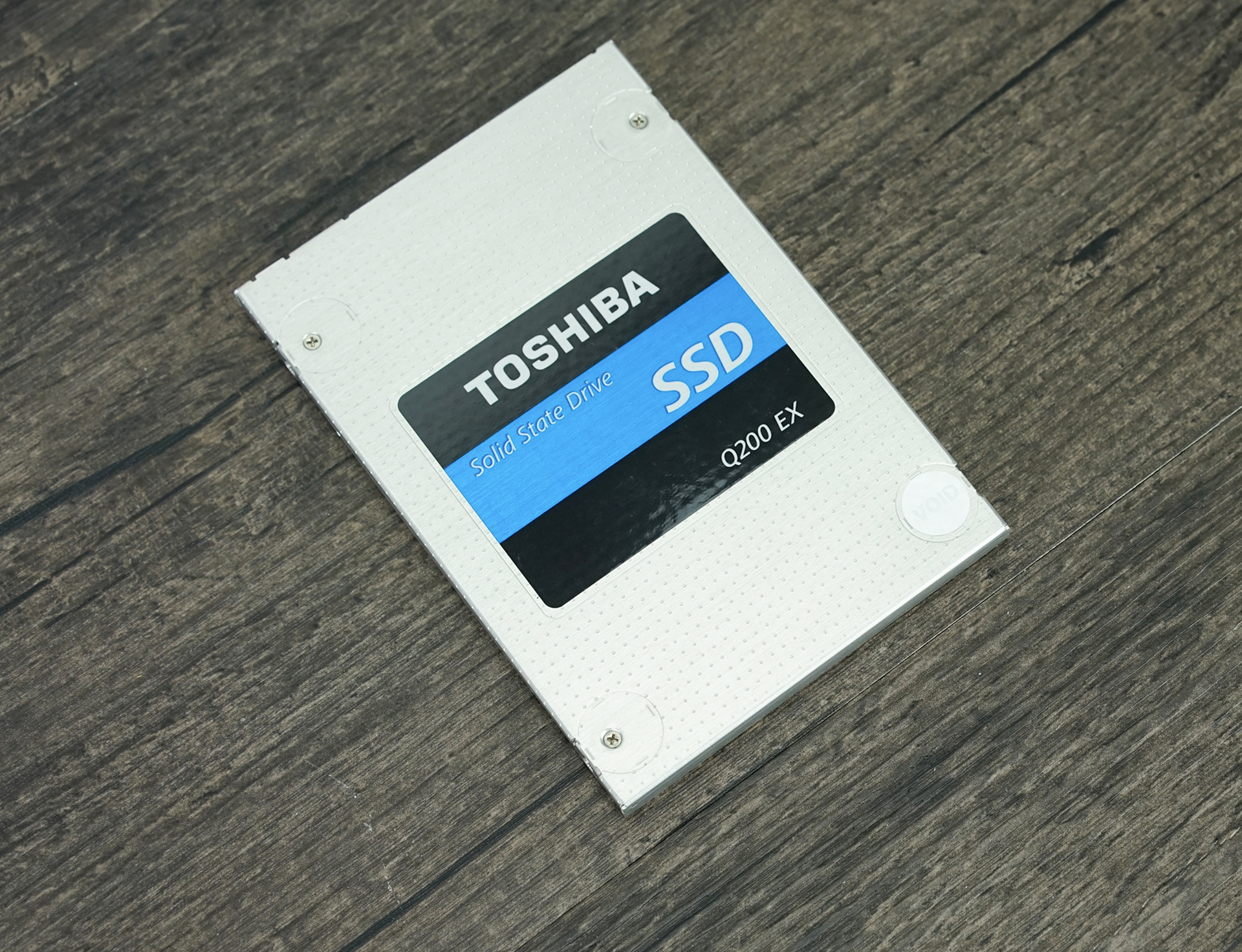 东芝q200固态硬盘,东芝q200ex固态硬盘什么颗粒