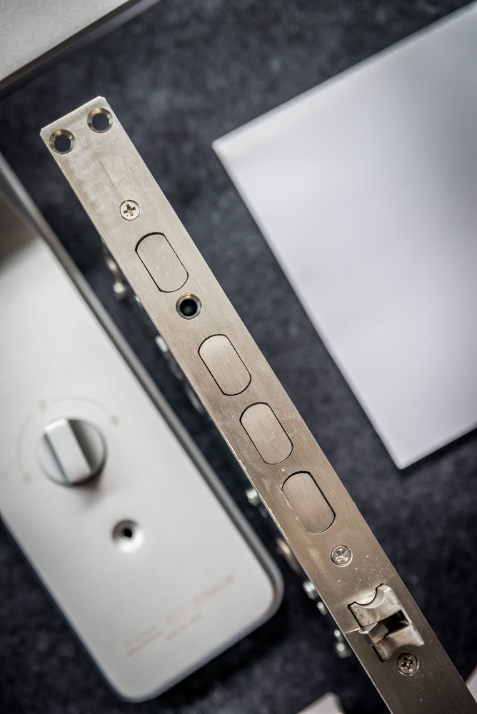 不仅能指纹识别，还可以微信开门，这款指纹锁操作666