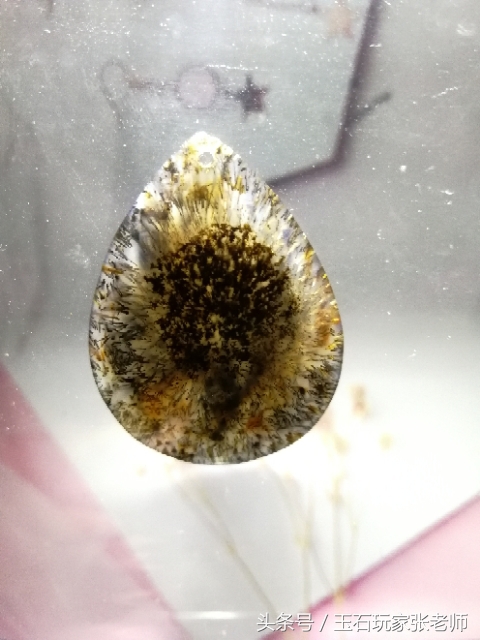 玉髓是玉吗玉髓和玉哪个贵,玉髓是玛瑙还是石英