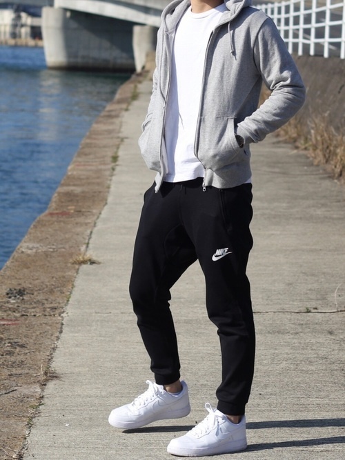 男生穿搭推荐一整套简约风,男生高级极简穿搭推荐