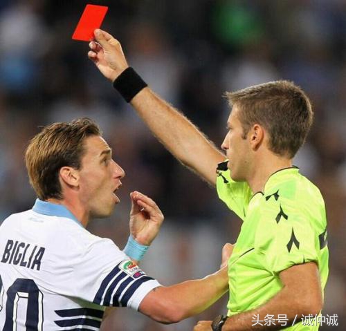 女朋友和足球你选哪个,女朋友和足球一样重要