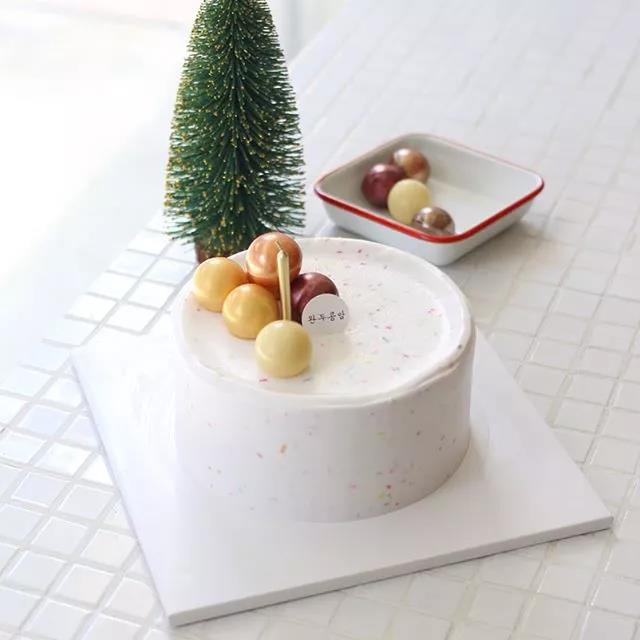 八齿裱花嘴奶油蛋糕简单造型,小孩子奶油蛋糕造型简单