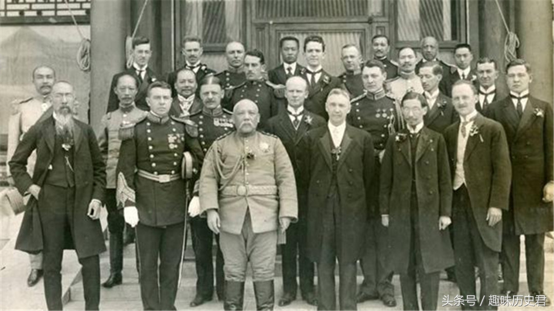 当上民国总统的袁世凯，为何会糊涂的想自立为帝