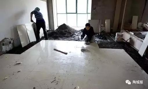 卫生间地砖铺的不平怎么补救,怎么检查地砖铺的平不平