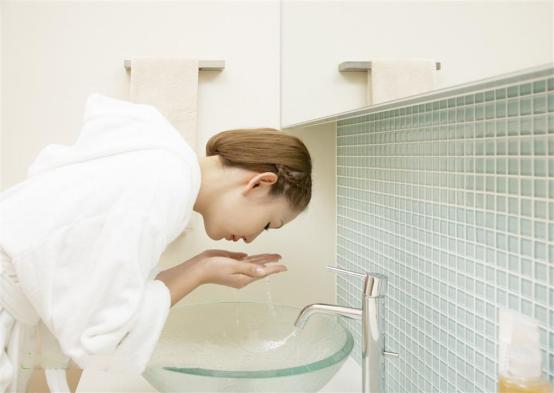 孕早期腹泻、长痘痘该怎么办?别着急!权威育儿专家教你这样应对