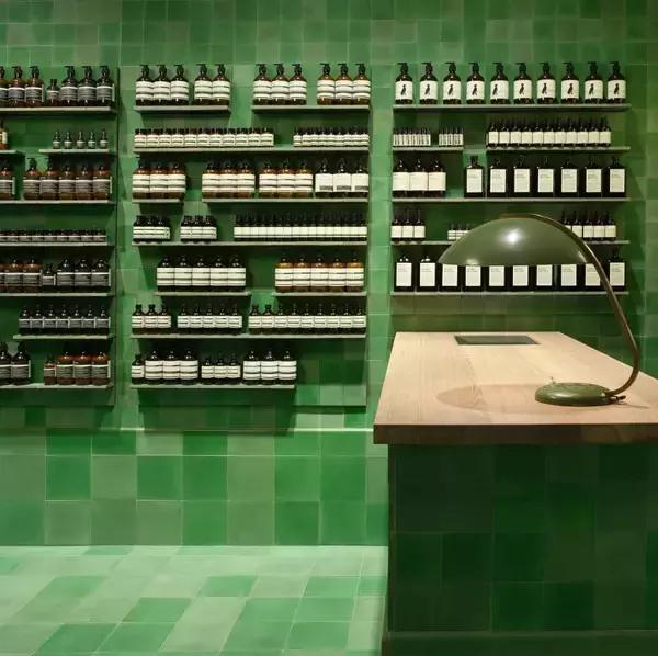 酒店必买护肤品,酒店必备的护肤品