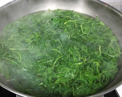 艾叶糯米团子的做法大全,糯米粉艾叶团子