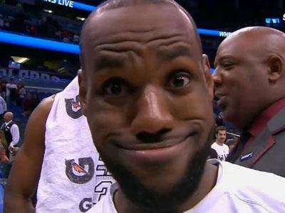 c罗世界级倒钩布冯竖大拇指,c罗惊天倒钩布冯竖大拇指