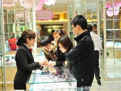 珠宝活动策划怎么写,珠宝节日营销及销售技巧