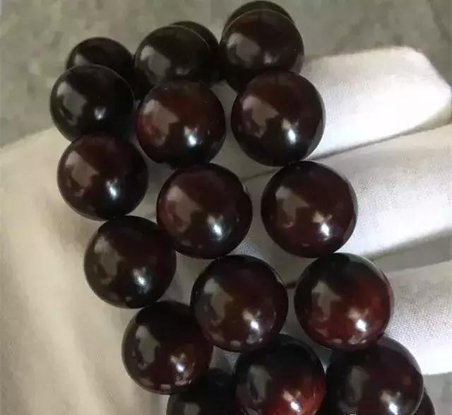 小叶紫檀怎么盘玩是正确的,小叶紫檀如何盘玩才是正确的