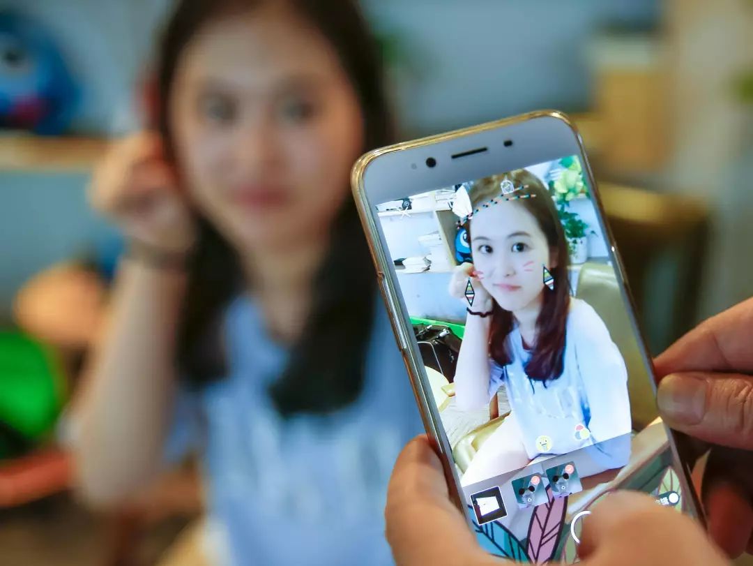 短视频创作者靠什么赚钱,为什么现在做短视频创作创业