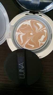 露华浓510和雅诗兰黛420,露华浓225和雅诗兰黛42颜色一样吗