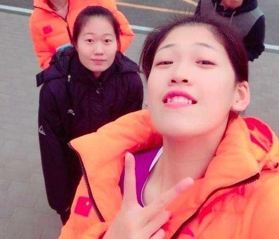李盈莹联赛表现神勇,女排锦标赛李盈莹集锦