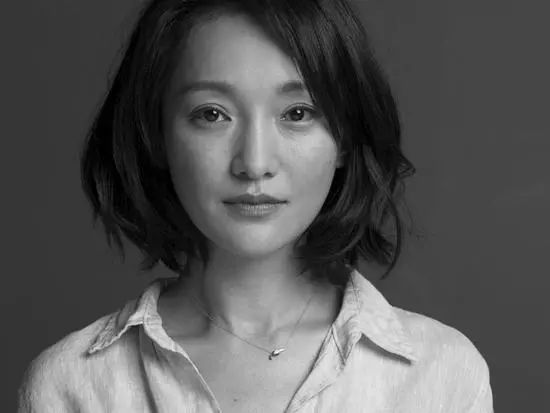 时尚星人请查收风靡娱乐圈的“亮眼”教程