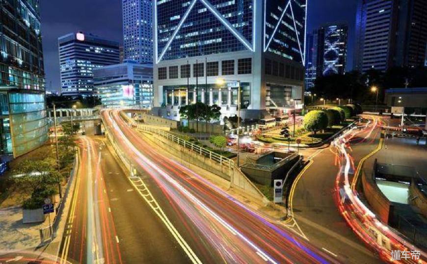 高速服务区停车有没有超时费,高速服务区停车超时怎么处理