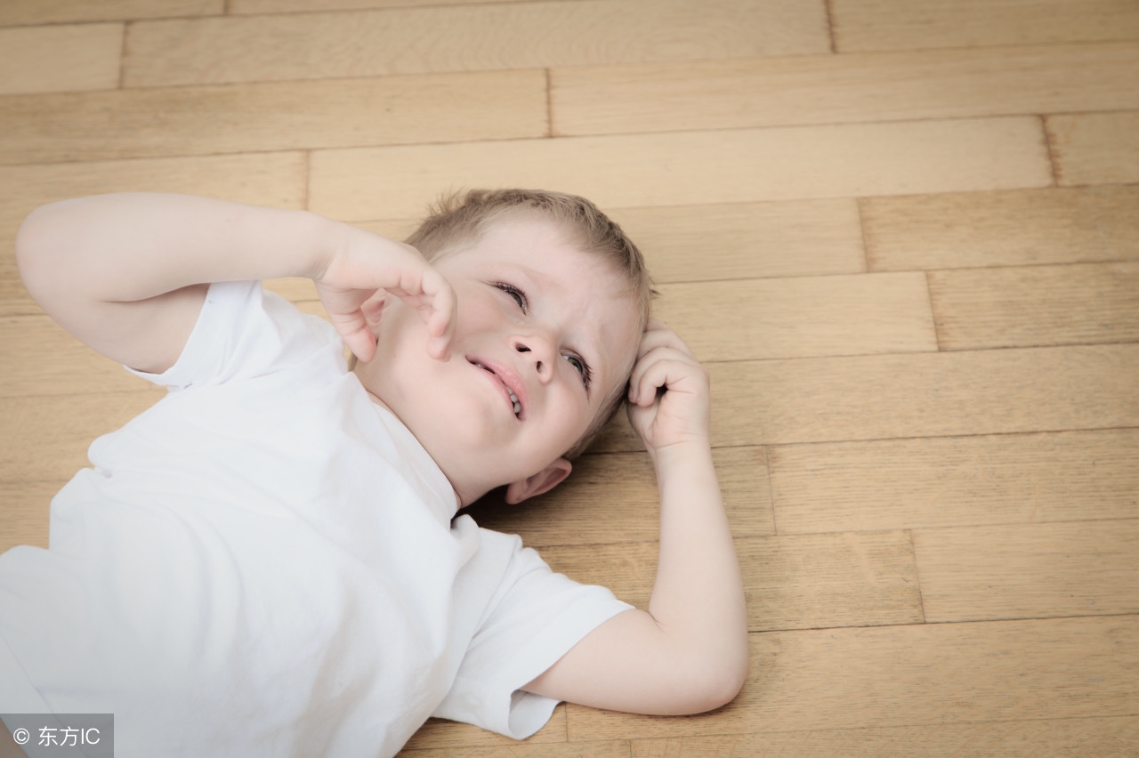 心理专家李玫瑾孩子爱哭闹不沟通,让孩子学会承受挫折和失败李玫瑾