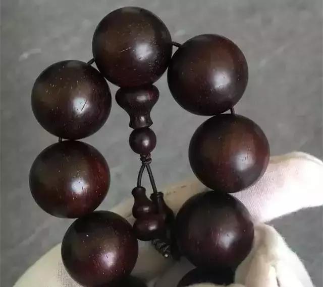 棕眼多的小叶紫檀怎么处理,小叶紫檀手串棕眼怎么处理