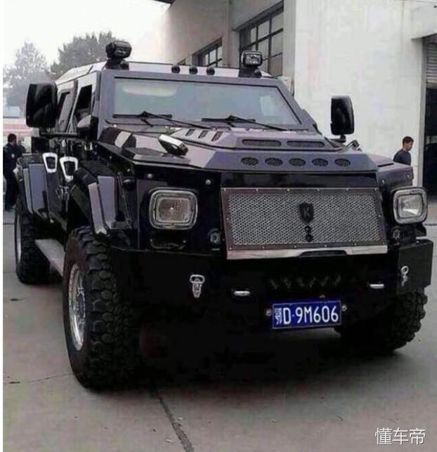 荆州最牛的豪车豪牌，最贵的落地1500万，平时你遇到过几辆？