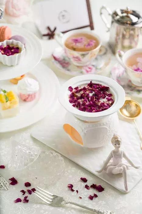 春风十里，不如约你！春季闺蜜下午茶走一发！